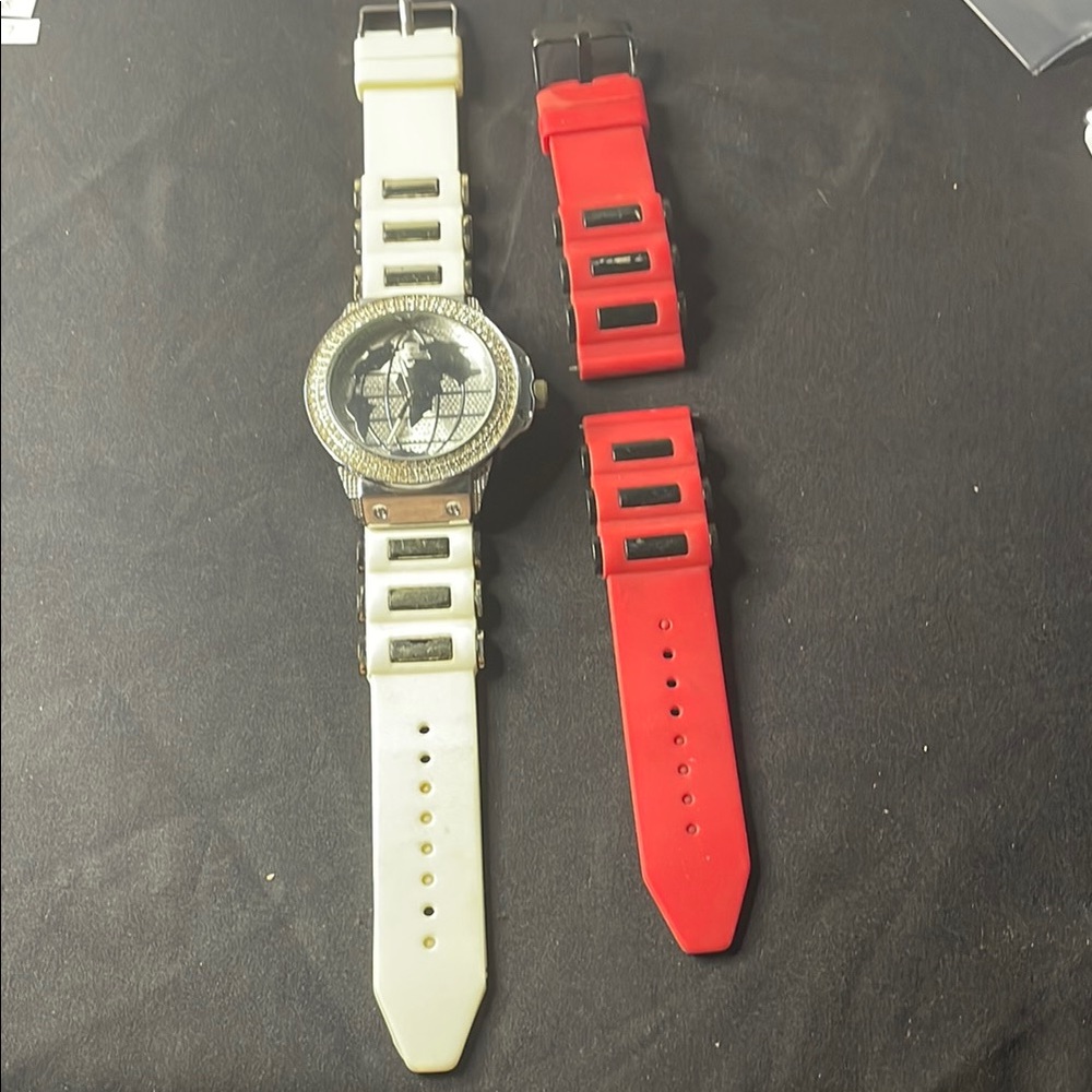 White and Red Watch with Extra Strap (0007)